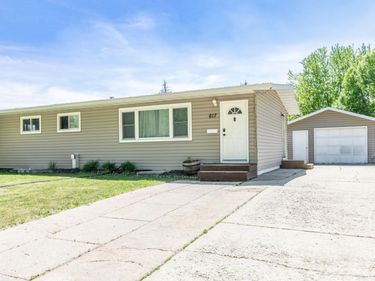 617 Cedar Lane, Moorhead, MN 56560