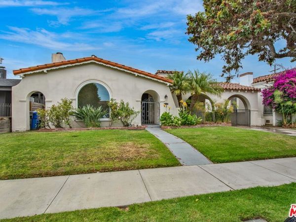 4126 S Bronson Avenue, Los Angeles, CA 90008
