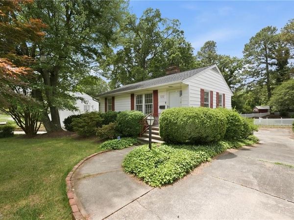 532 Central Avenue , Burlington, NC 27215
