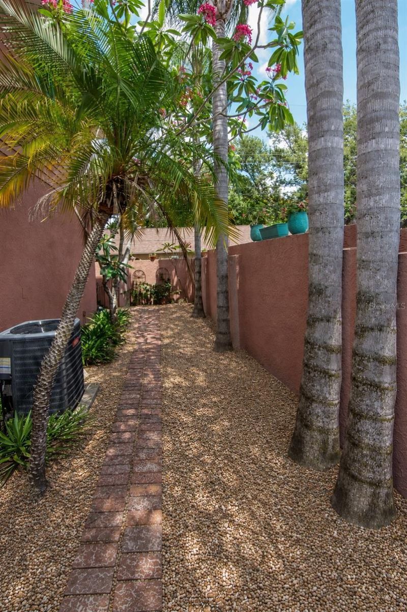 10532 67th Avenue, Seminole, FL 33772 Photo