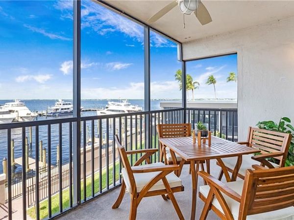 1920 Virginia AVE , Unit 202, FORT MYERS, FL 33901