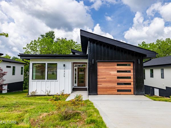 2329 Rock Gardens Drive, Sevierville, TN 37876