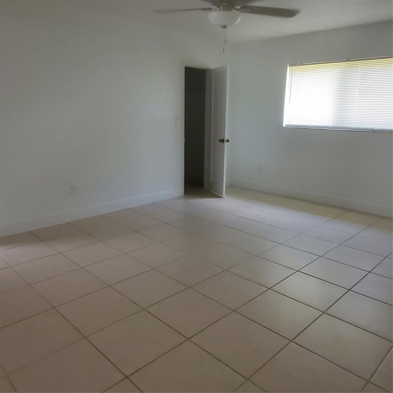 1421 NW 114th Avenue, Pembroke Pines, FL 33026 Photo