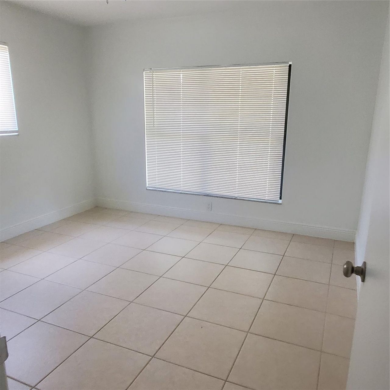 1421 NW 114th Avenue, Pembroke Pines, FL 33026 Photo