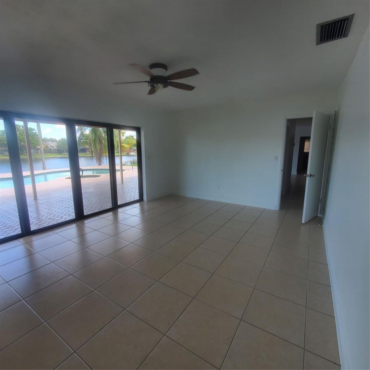 1421 NW 114th Avenue, Pembroke Pines, FL 33026 Photo