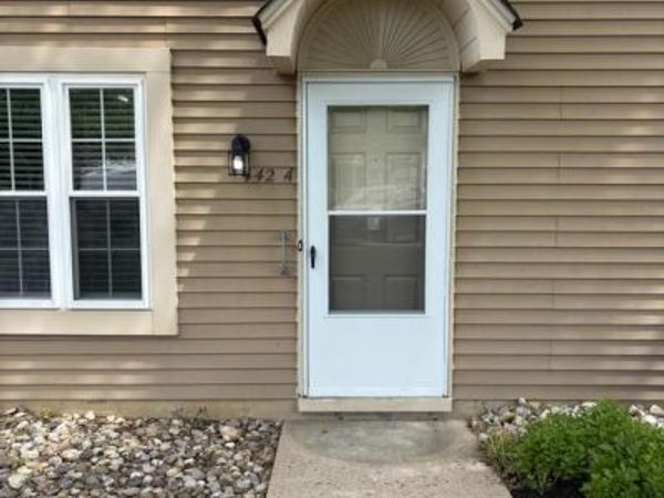 442 A THORNWOOD DRIVE , MOUNT LAUREL, NJ 08054