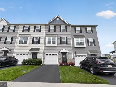 207 SPRING LANE, ROYERSFORD, PA 19468