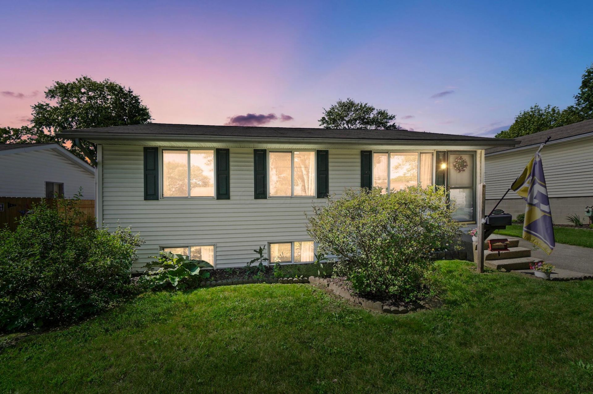 2093 Tupsfield Road , Columbus, OH 43229 Main Photo