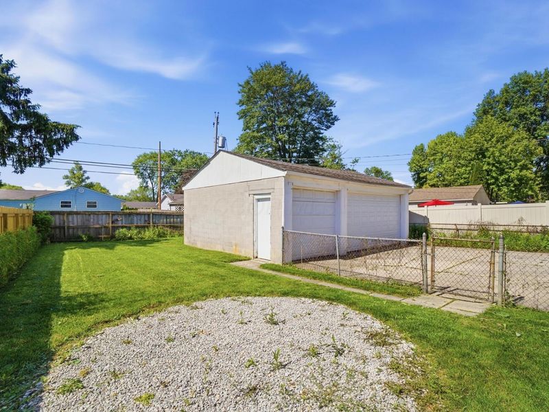 2093 Tupsfield Road, Columbus, OH 43229 Photo 30