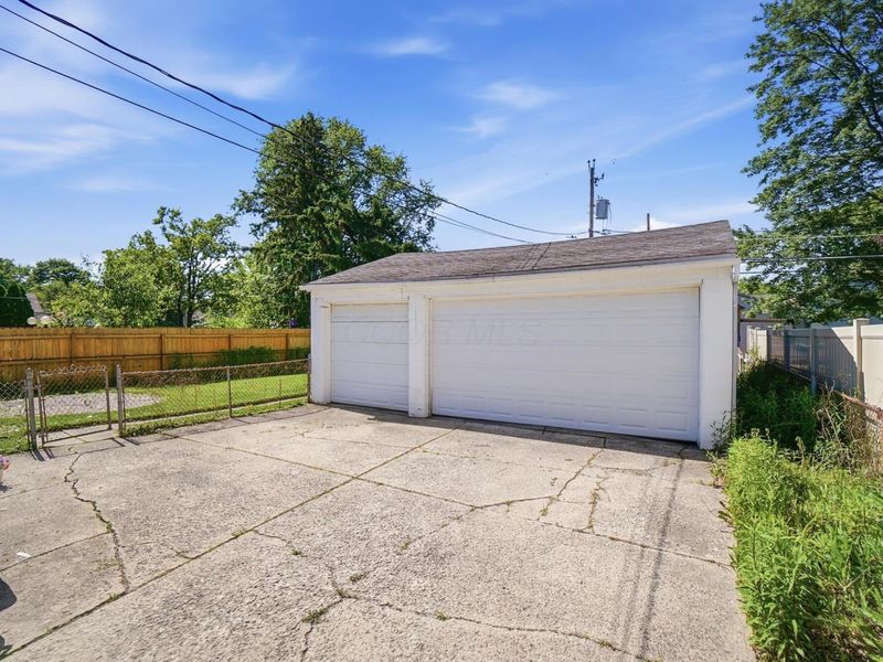 2093 Tupsfield Road, Columbus, OH 43229 Photo 31
