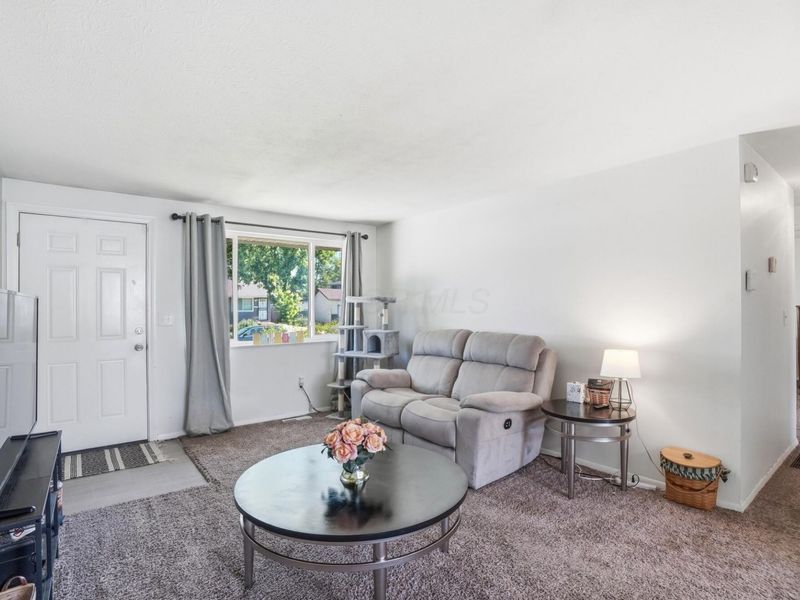 2093 Tupsfield Road, Columbus, OH 43229 Photo 6