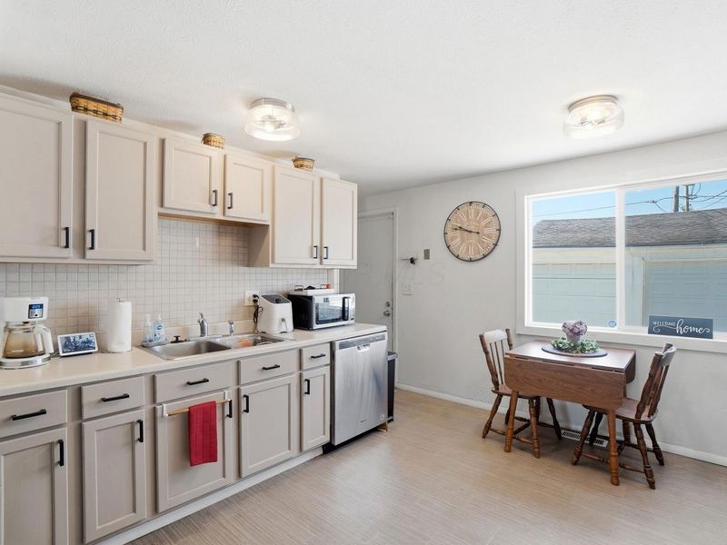 2093 Tupsfield Road, Columbus, OH 43229 Photo 8