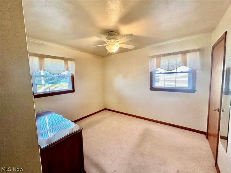 501 Edison Street, Struthers, OH 44471 Photo 13