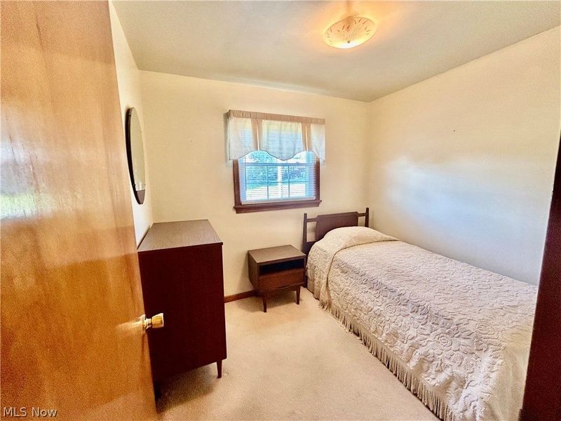 501 Edison Street, Struthers, OH 44471 Photo 14