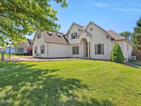 14 QUARRY Drive, Watsontown, PA 17777
