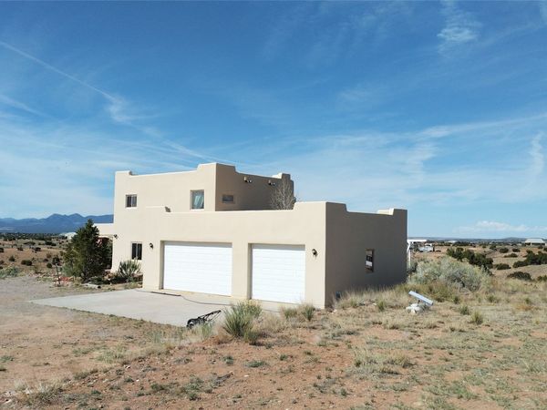 15 Deer Tank, Santa Fe, NM 87508