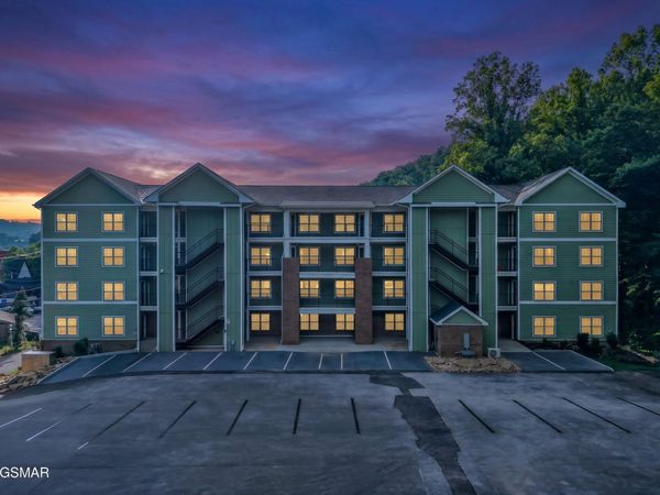 329 Ownby Street, Gatlinburg, TN 37738