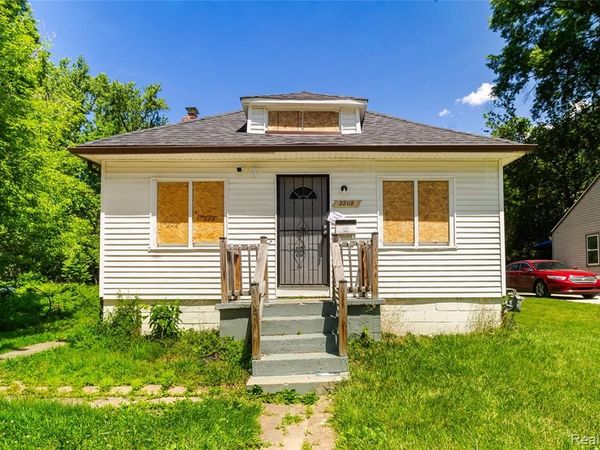 22118 Ulster Street, Detroit, MI 48219