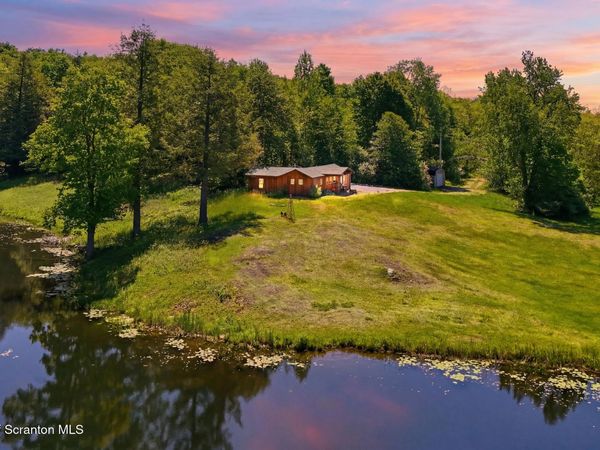 149 Savage Road, Waymart, PA 18472