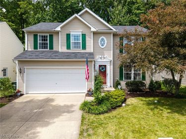 8524 Wayside Drive, Olmsted Twp, OH 44138