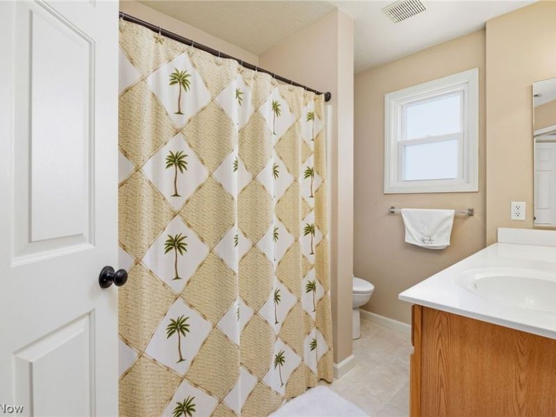 8524 Wayside Drive, Olmsted Township, OH 44138 Photo 20