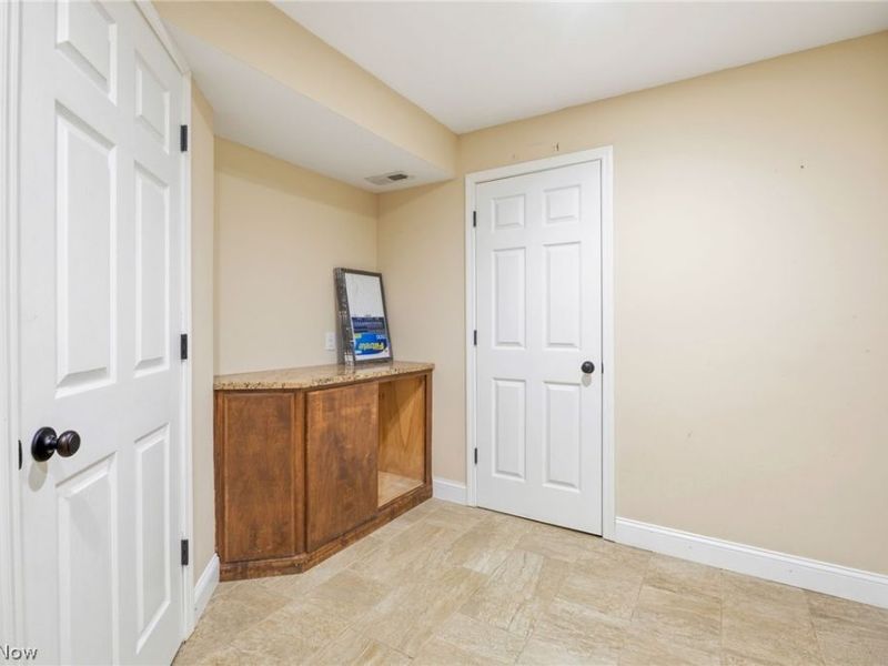 8524 Wayside Drive, Olmsted Township, OH 44138 Photo 29