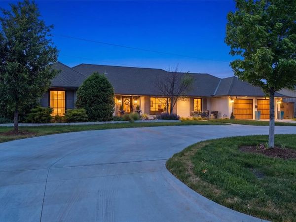8601 Lakehurst Drive, Oklahoma City, OK 73120