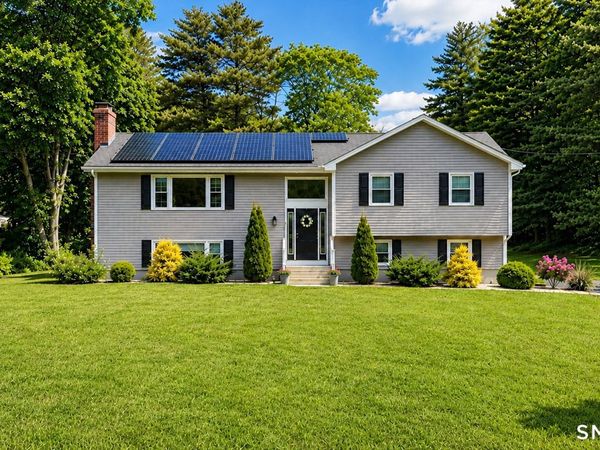115 Craigemore, Avon, CT 06001