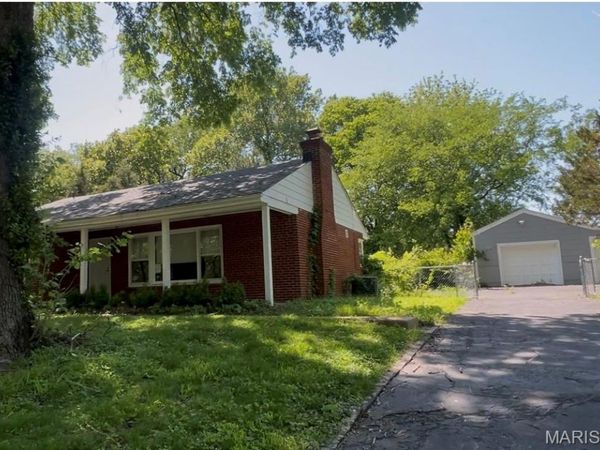 377 N Schlueter Avenue , St Louis, MO 63135