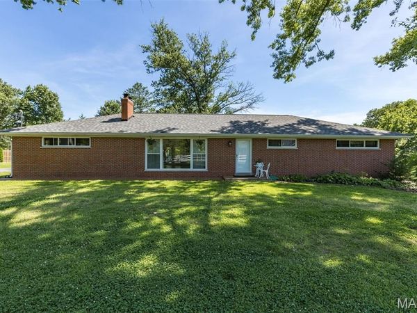 2550 Bluffwood Drive, Unincorporated, MO 63129