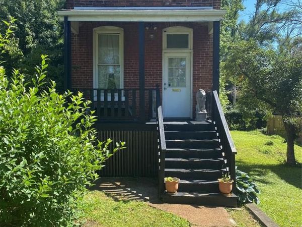 2642 Geyer Avenue , St Louis, MO 63104