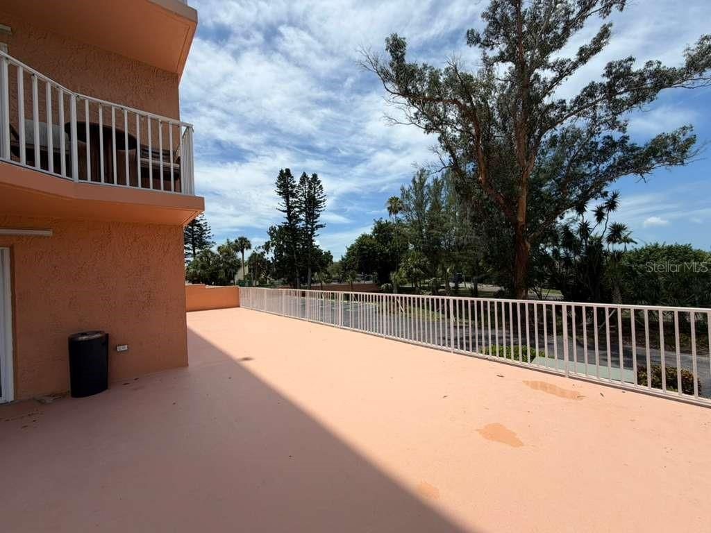 7432 Sunshine Skyway Lane S, Unit 206, Saint Petersburg, FL 33711 Photo