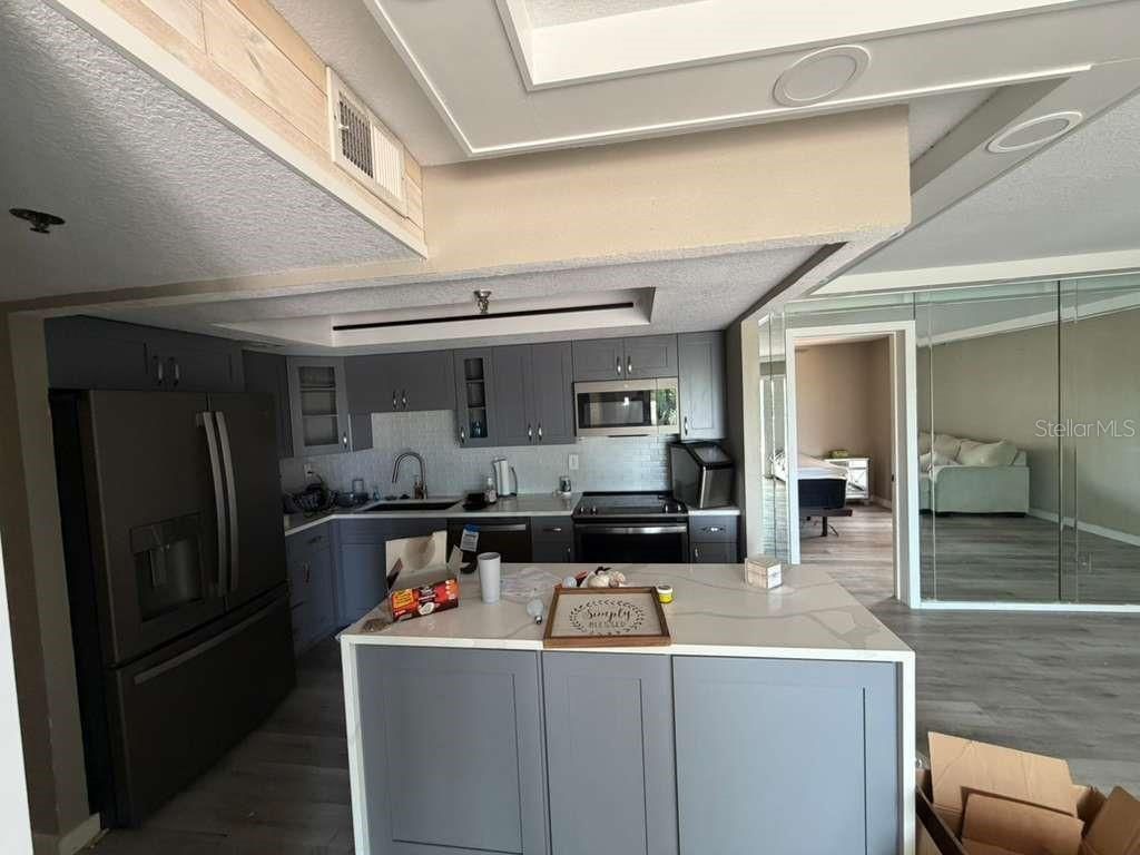 7432 Sunshine Skyway Lane S, Unit 206, Saint Petersburg, FL 33711 Photo