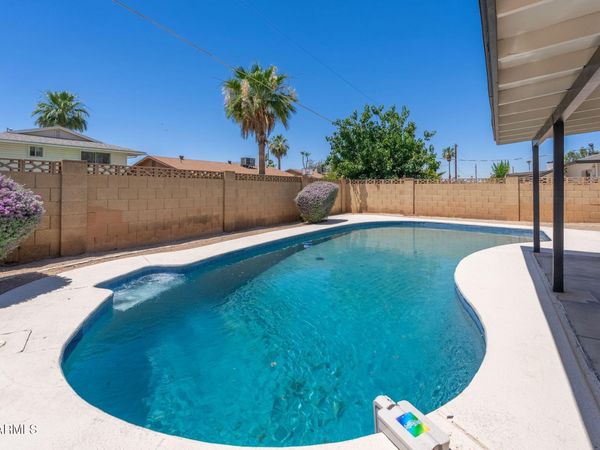 4201 W LUKE Avenue, Phoenix, AZ 85019