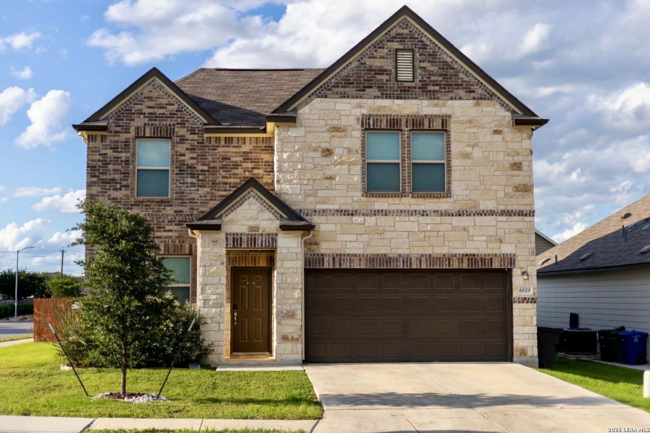 6619 Freedom Hills, San Antonio, TX 78242 Main Photo