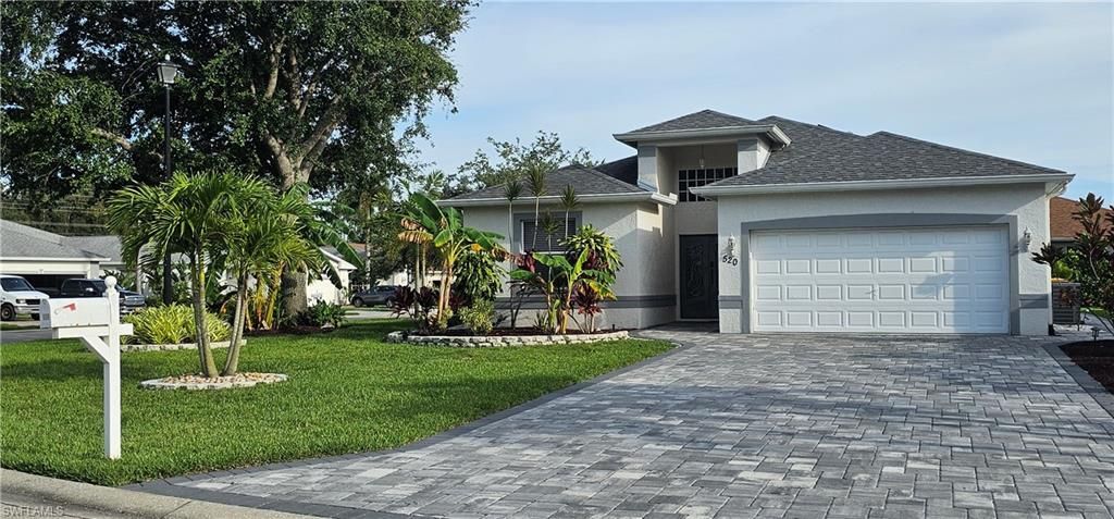 520 Crossfield Cir , Naples, FL 34104 Photo