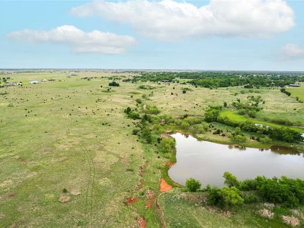 NE Arrowhead Road, Piedmont, OK 73099