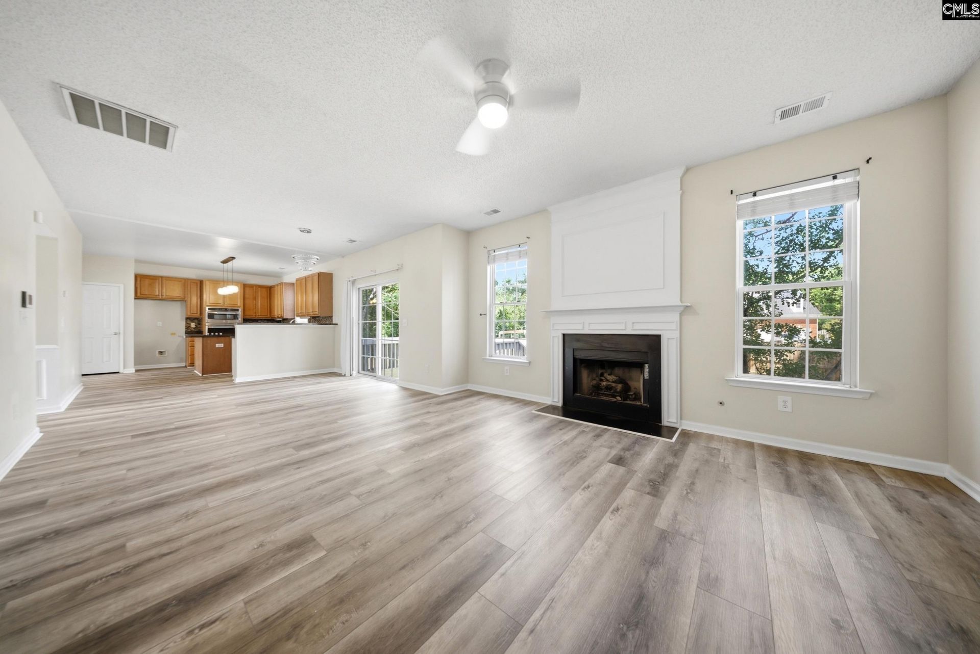 107 Water Hickory Way Photo 6