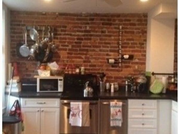 32 Grove Street, Unit 9, Boston, MA 02110