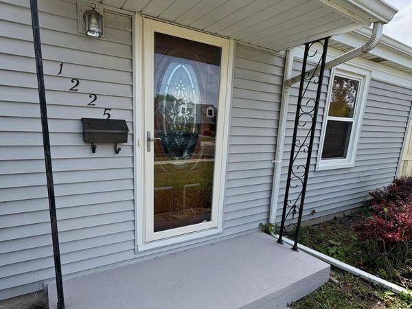 1225 Lombard Ave, Racine, WI 53402