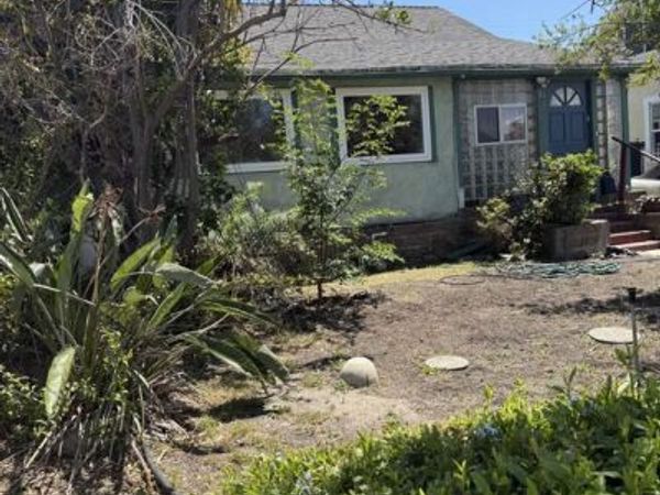 1230 W 68th Street, Los Angeles, CA 90044