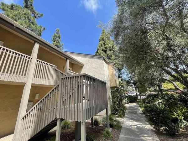 8571 Villa La Jolla Drive, Unit L, La Jolla, CA 92037
