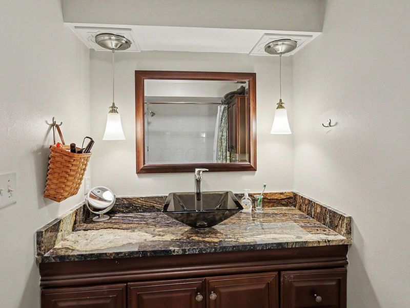 4337 Latin Lane, Unit 109, Columbus, OH 43220 Photo 13