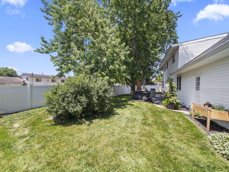 585 Edgewood Drive, Circleville, OH 43113 Photo 47