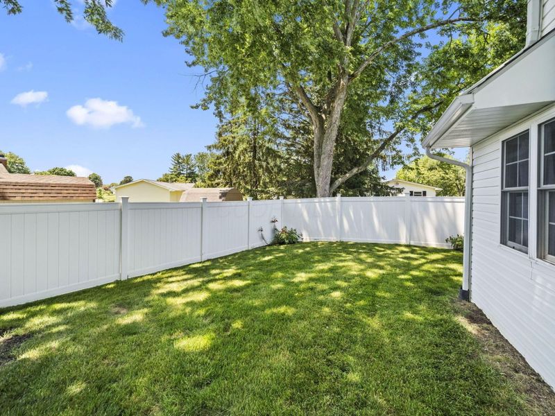 585 Edgewood Drive, Circleville, OH 43113 Photo 52