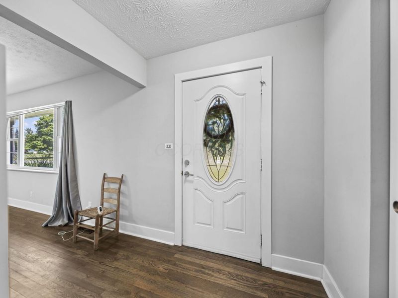 585 Edgewood Drive, Circleville, OH 43113 Photo 8