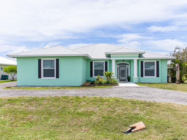 2406 SE 31st Street SE, Okeechobee, FL 34974