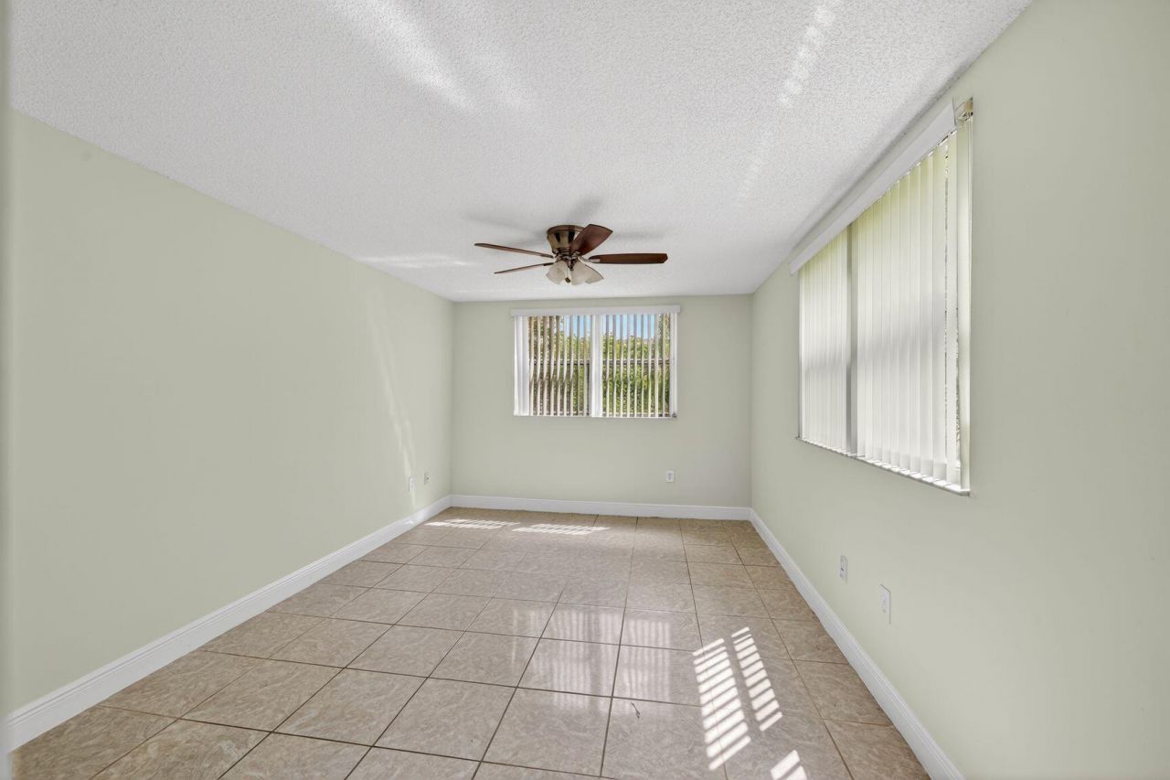 8363 Lake Drive, Unit 308, Doral, FL 33166 Photo