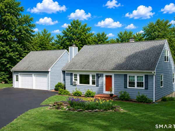 61 Bob Hill, Ridgefield, CT 06877