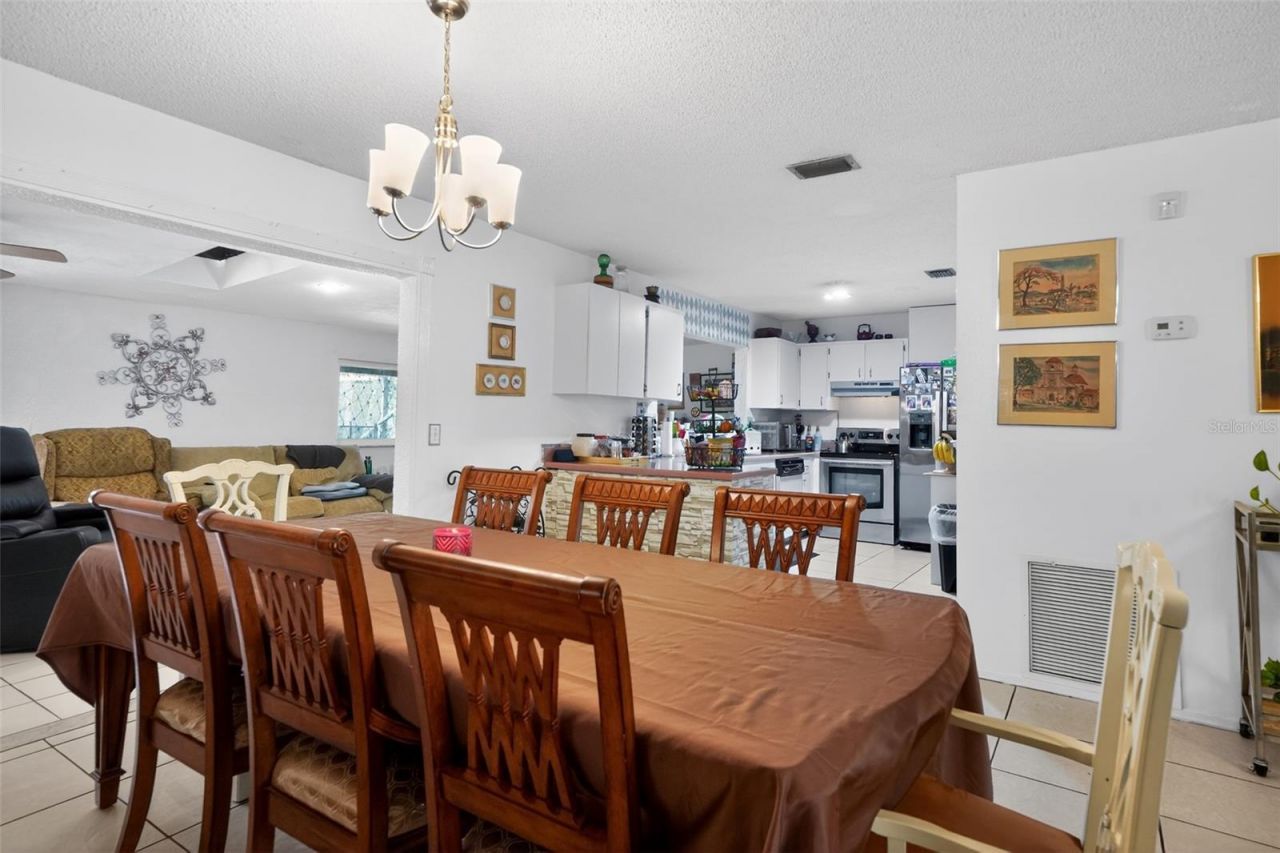2832 SE Gantry Court , Port Saint Lucie, FL 34952 Photo